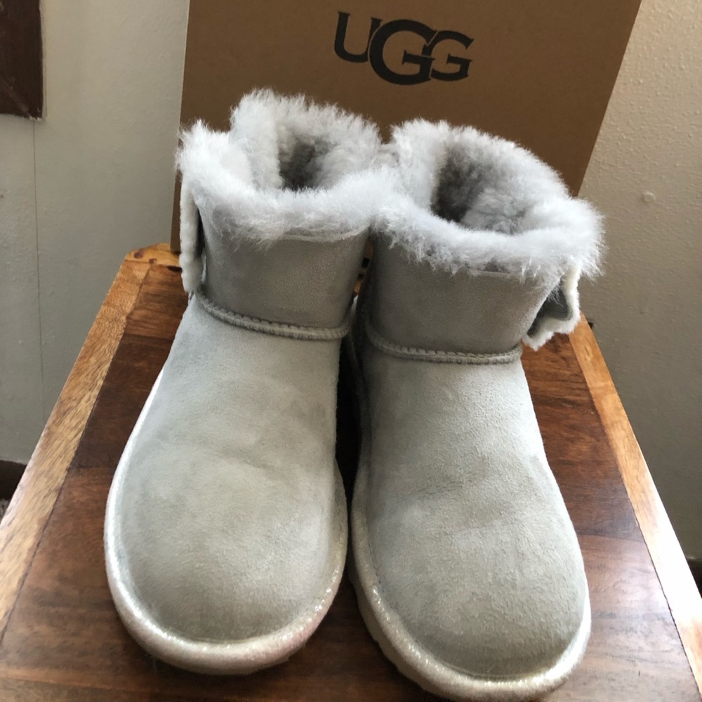 UGG boots size 1 big girls